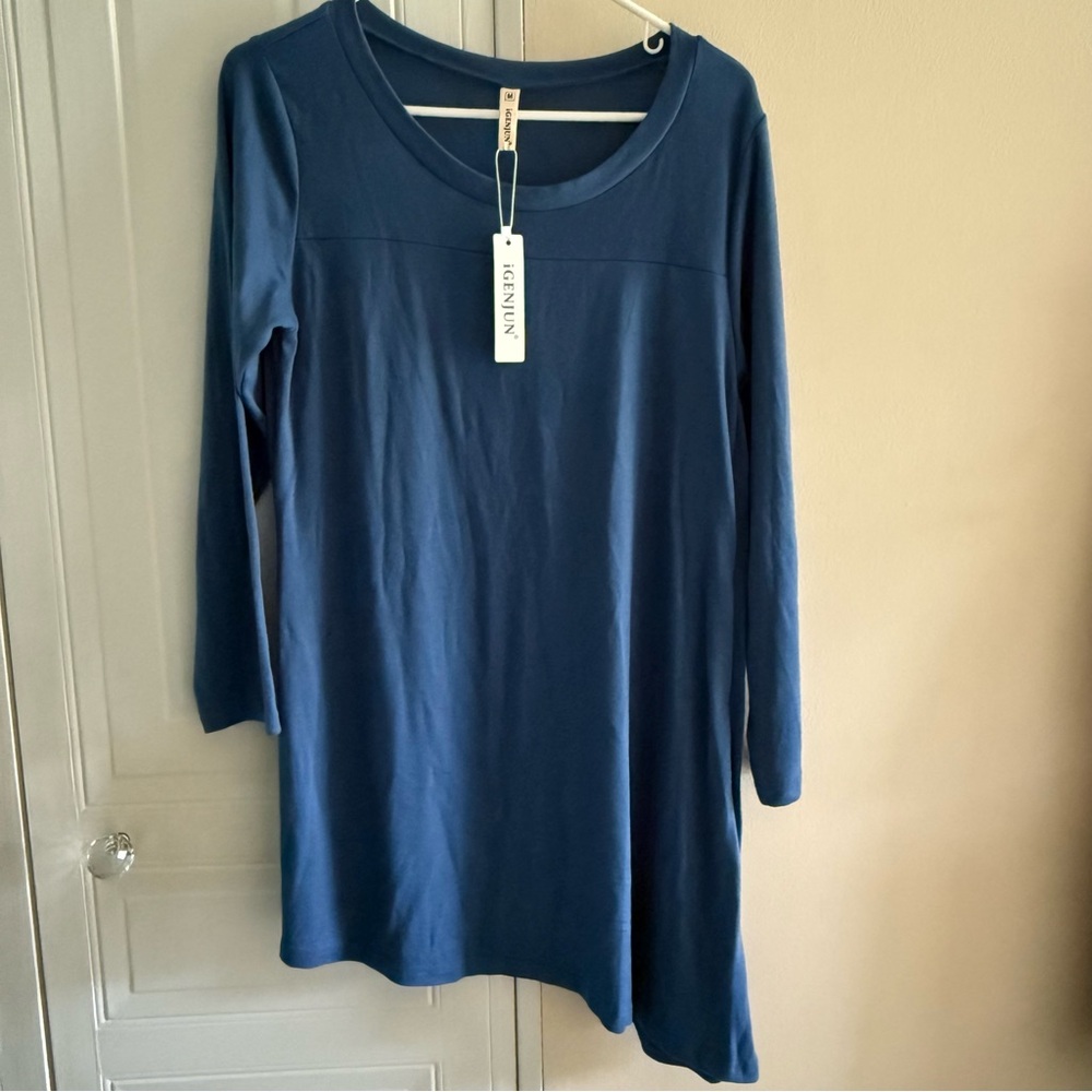 iGENJUN Women's Blue Long Sleeve Tunic Top Tee Button Side‎ Size Medium NWT